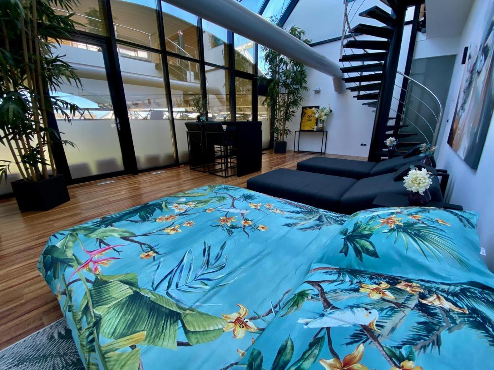 Wellness Dome Penthouse Suite Kerkrade Exterior photo